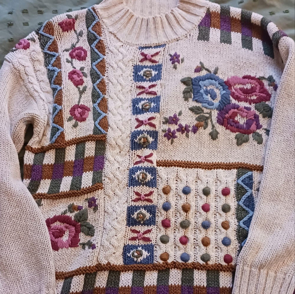 COPY - Vintage Grandma embroidered knit sweater, S/M